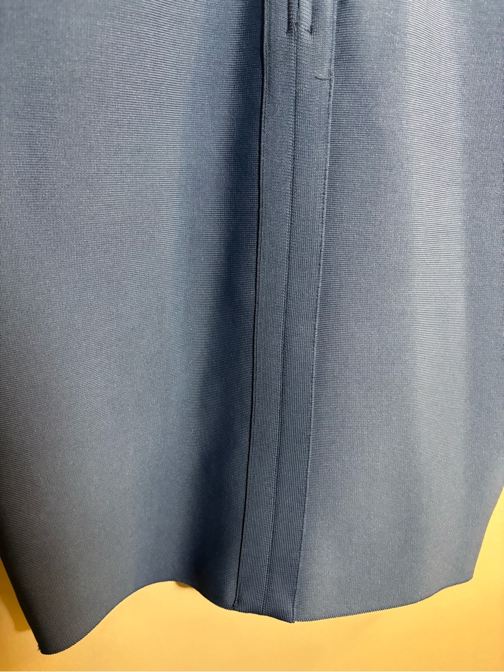 Sleeveless Navy V-Notch Bodycon Dress - Picture 3 of 9